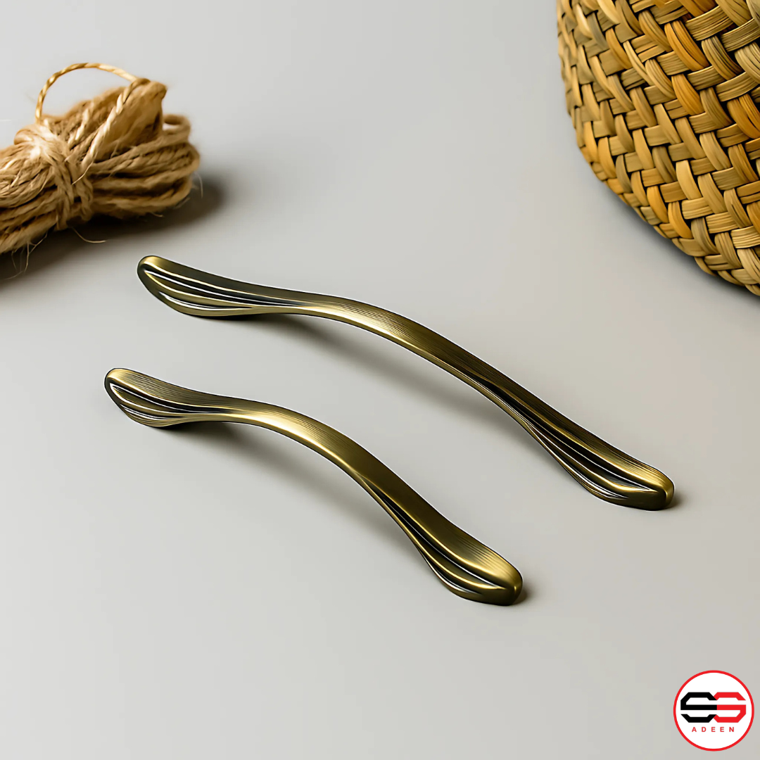 82166 Cabinet Handle